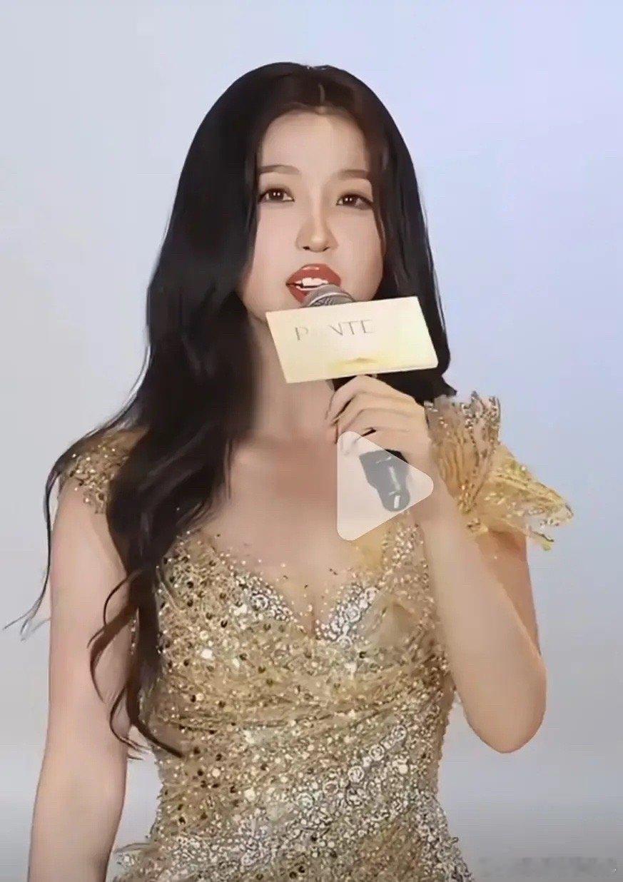 虞书欣今日份活动生图怎么样[举手] ​​​