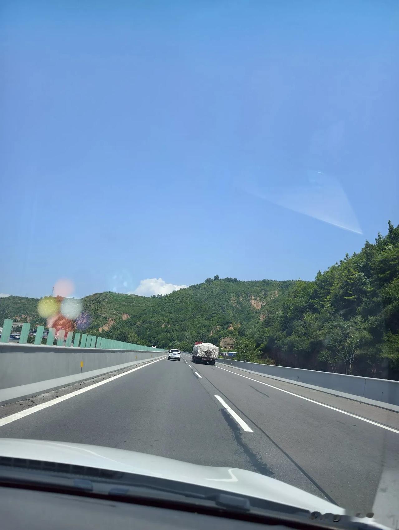 我觉得山西的高速跟浙江是很像。