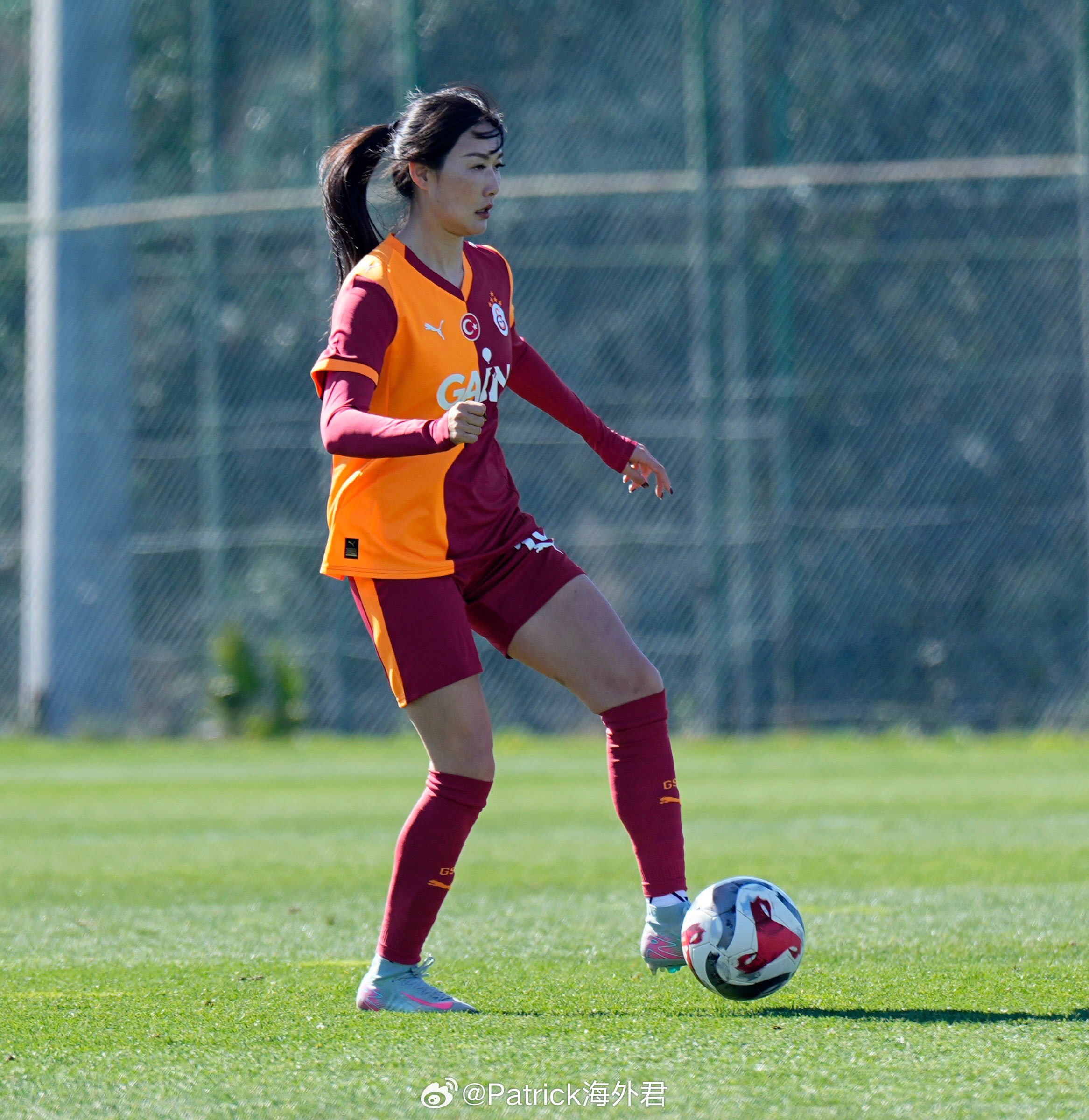 【杨莉娜土超首秀】2月20日，土耳其女足超级联赛(1)第20轮，加拉塔萨雷 3-