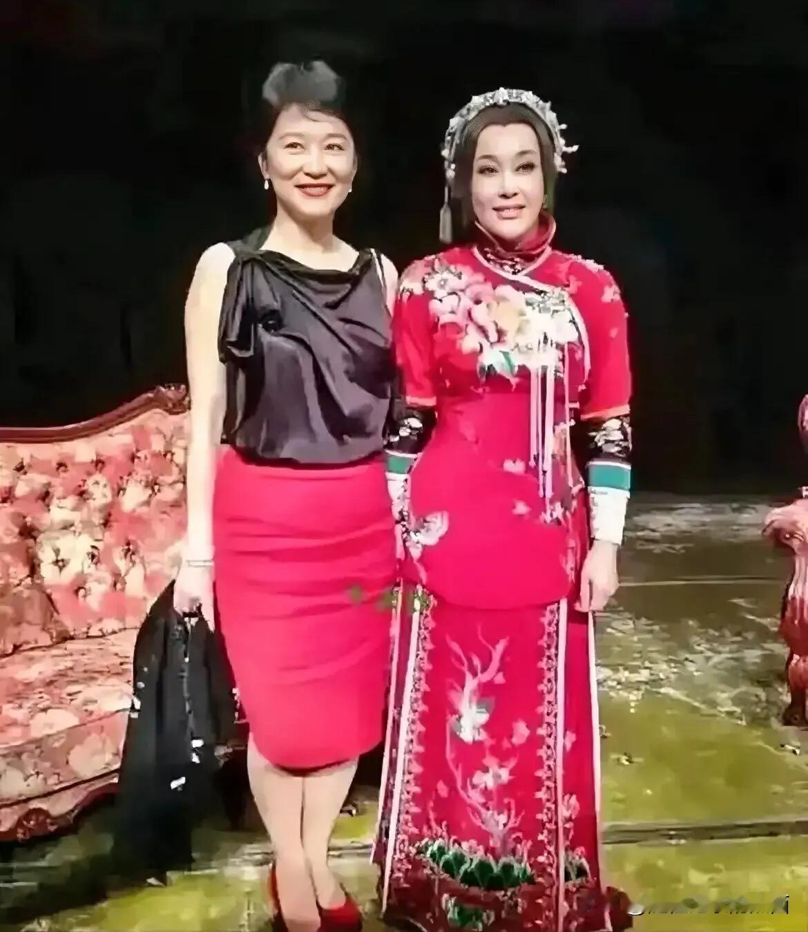 年轻时候刘晓庆的颜值远没有林青霞好看，但现在老了她居然比林青霞显年轻，更加有气质