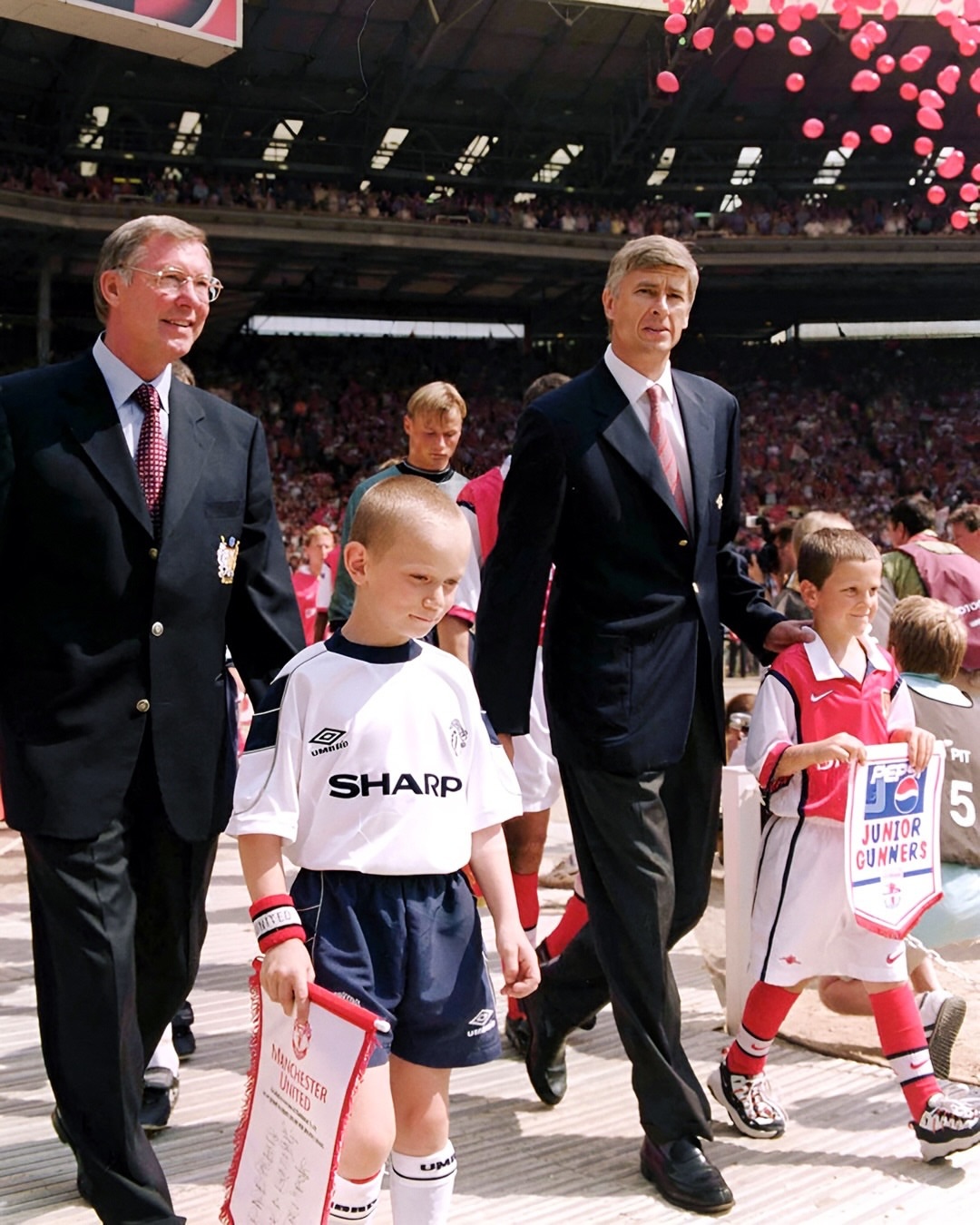 温格和弗格森。足球英超联赛