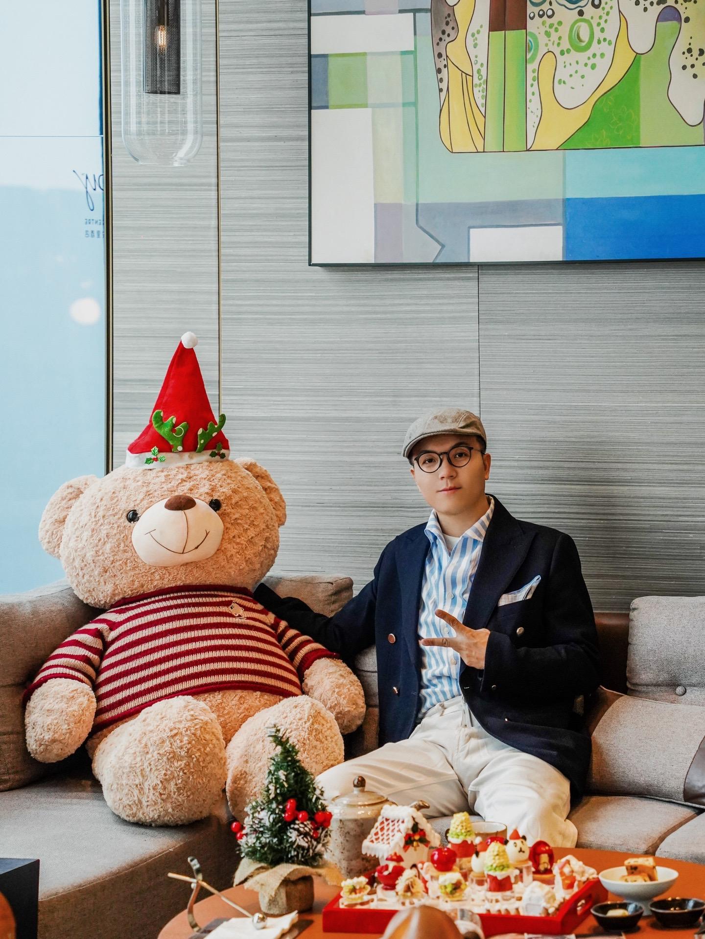 住完这家“橙”意满满的酒店🍊再离开成都。成都应该是我一年到头去的最多...