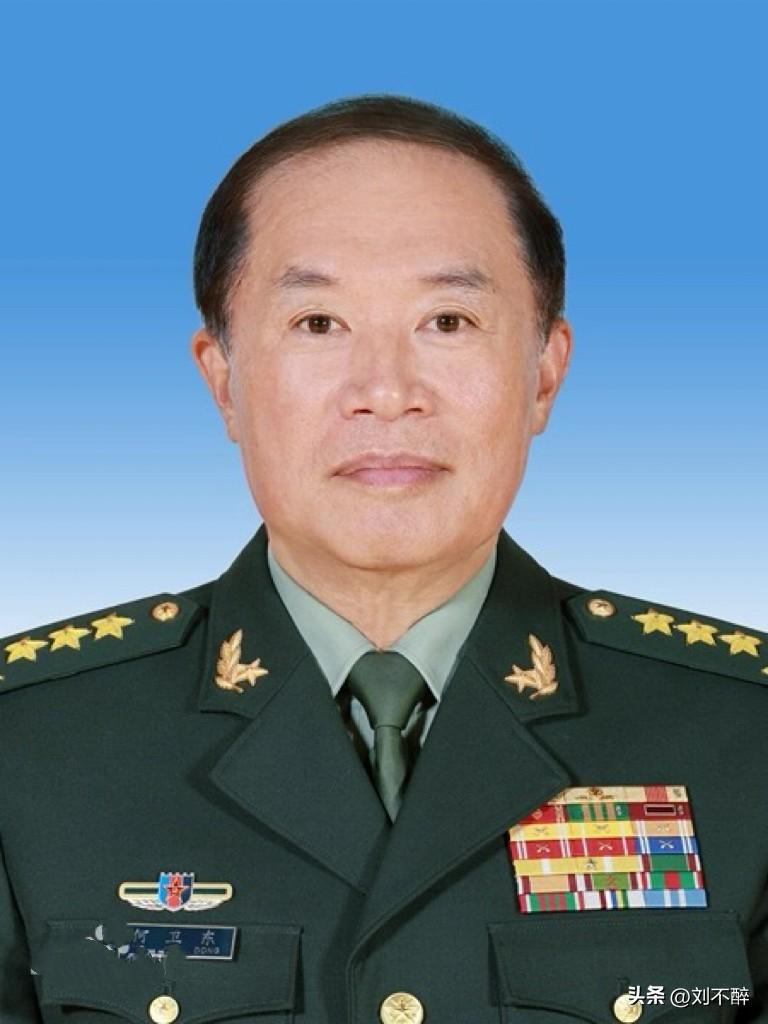 何卫东被开除党籍！此前，被开除军籍！
何卫东，男，汉族，1957年5月生，江苏东