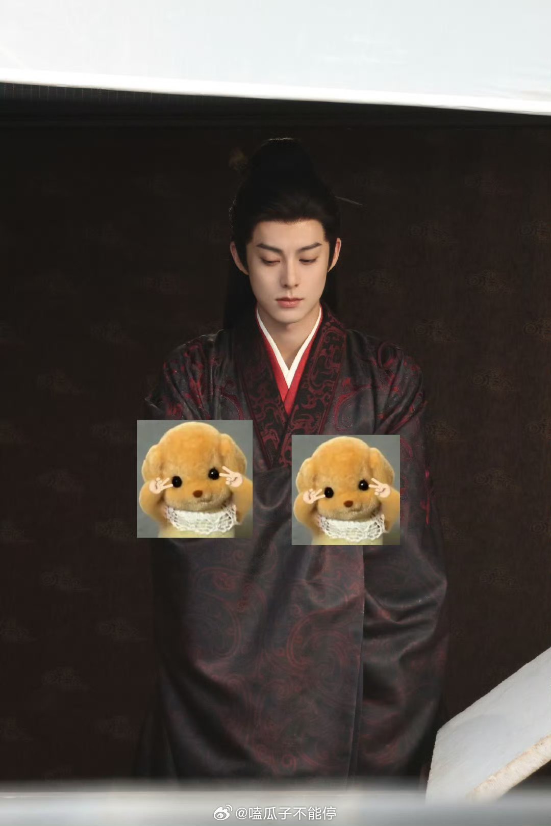 王鹤棣谢景行路透，生图皮肤状态真好