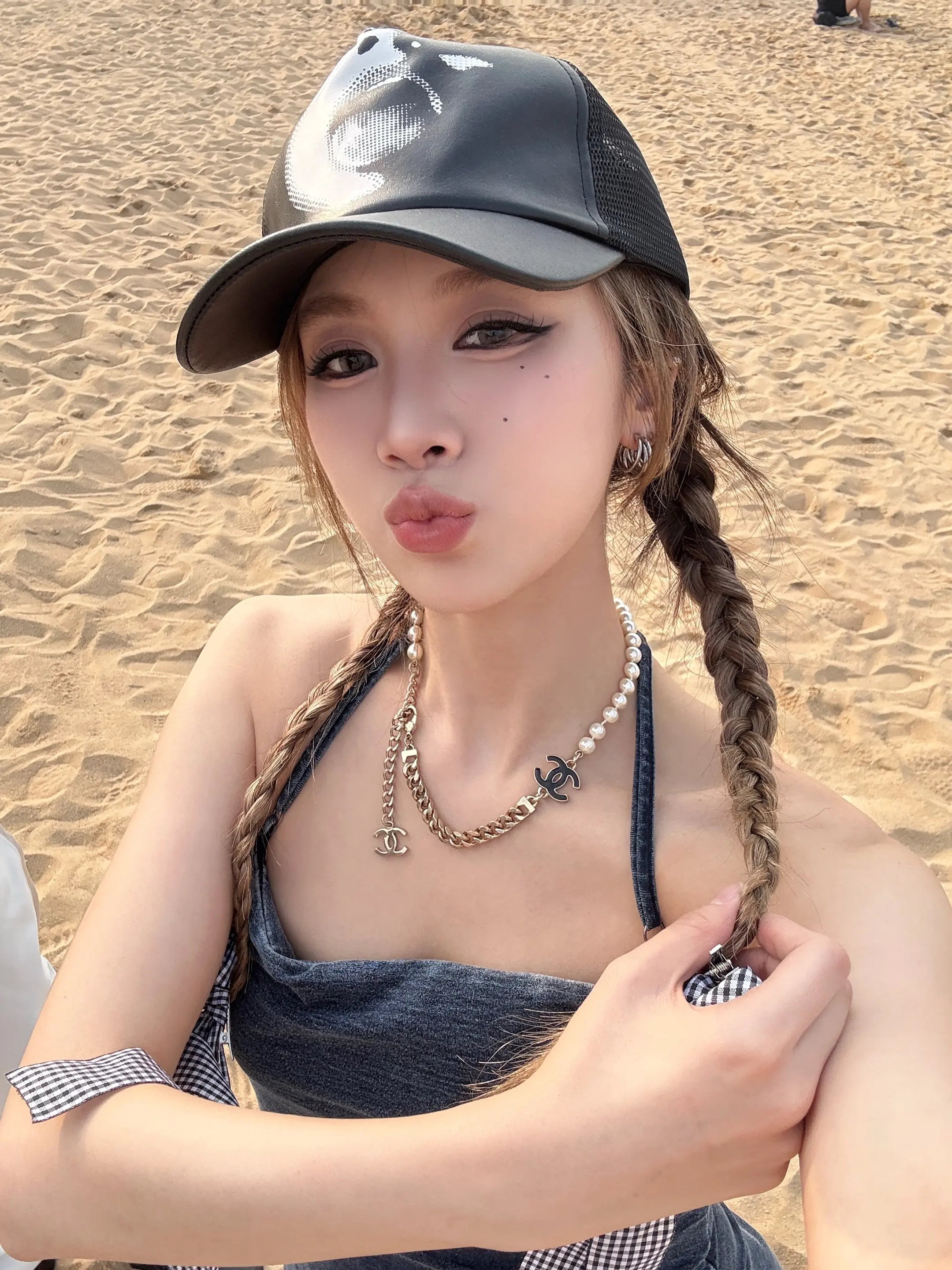 我称之为骗子沙滩🏝️假和尚太多了不要跟假和尚讲话🙂🙂🙂🙂🙂人真多呀