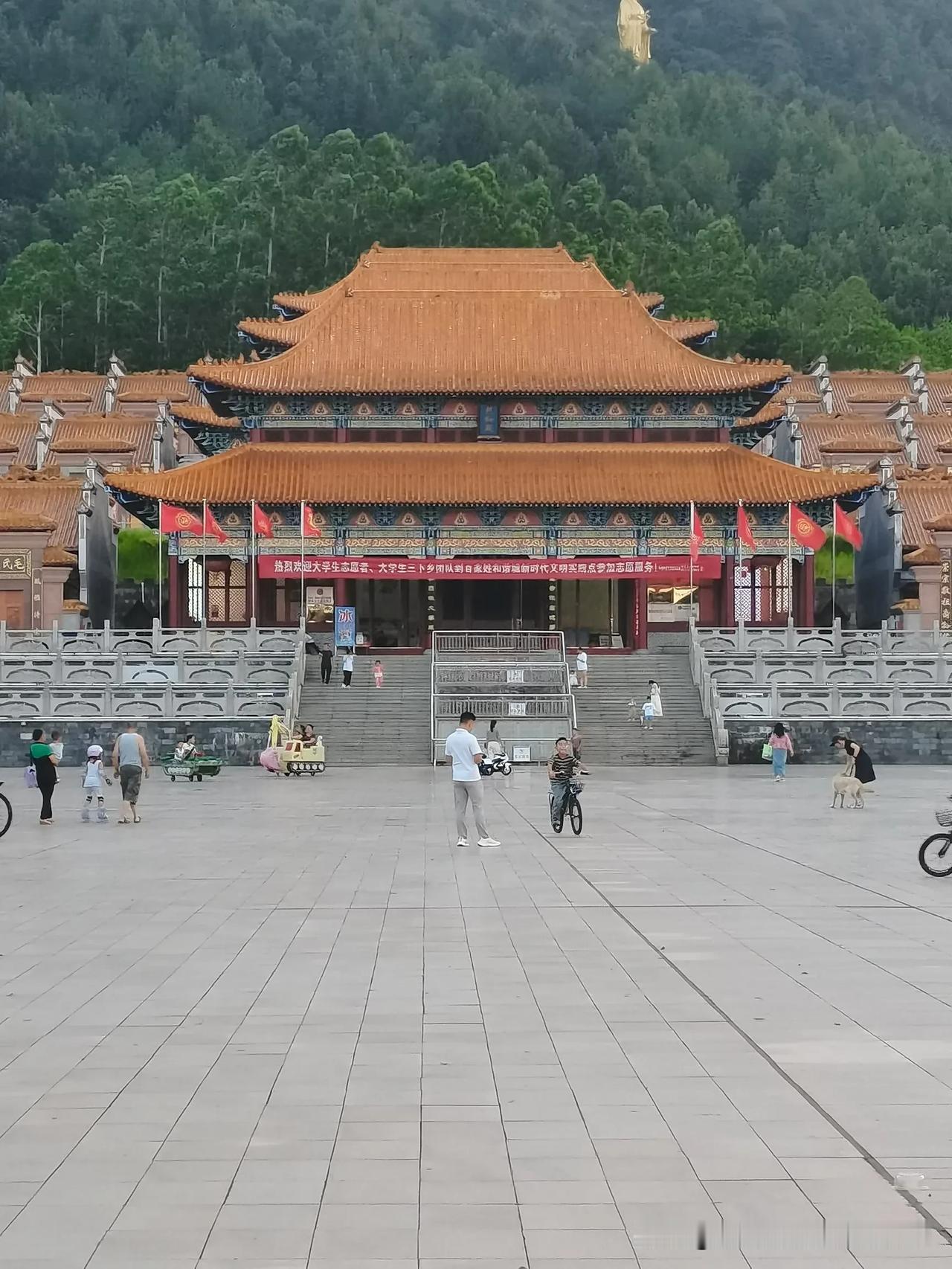 两个朋友37岁就得糖尿病了，这事儿真让我心里一紧。人到中年，健康问题不得不提上日
