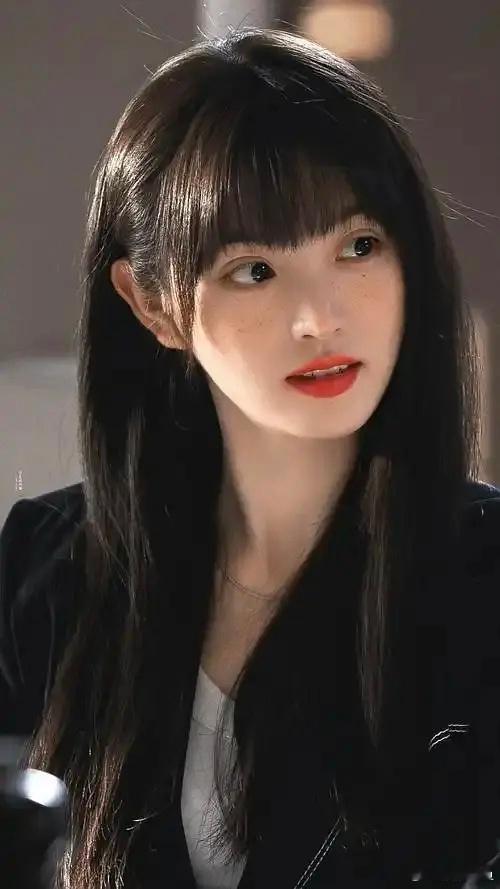 虽然但是……金智媛没有刘海更美啊 田曦薇～ 