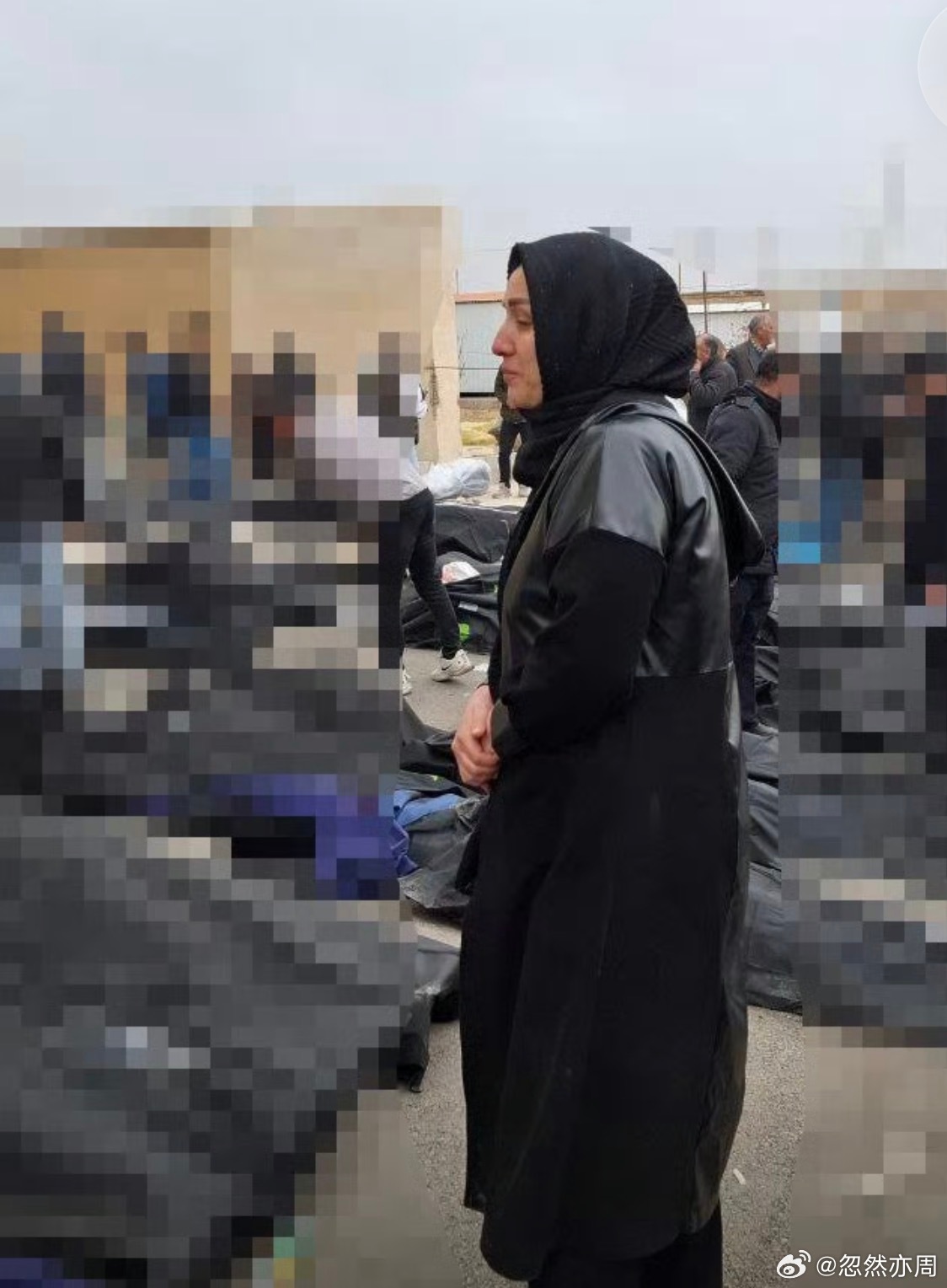 《具体数字不详》大胡子向江湖上的带头大哥发狠话，“若遭攻击将给予永生难忘的教训”