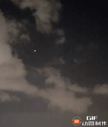 炸了、炸了、真的又炸了！约3个小时前，
伊朗再次对以色列发起新一轮导弹打击
这波