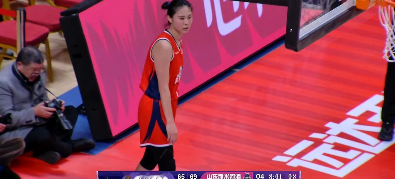 活久见！这元旦WCBA这场四川女篮和山东女篮的对决太刺激了。双方居然鏖战三个加时