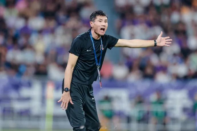 邵佳一将出任国足主帅  邵佳一确认当选中国国家队新任主帅。本赛季中超，邵佳一执教