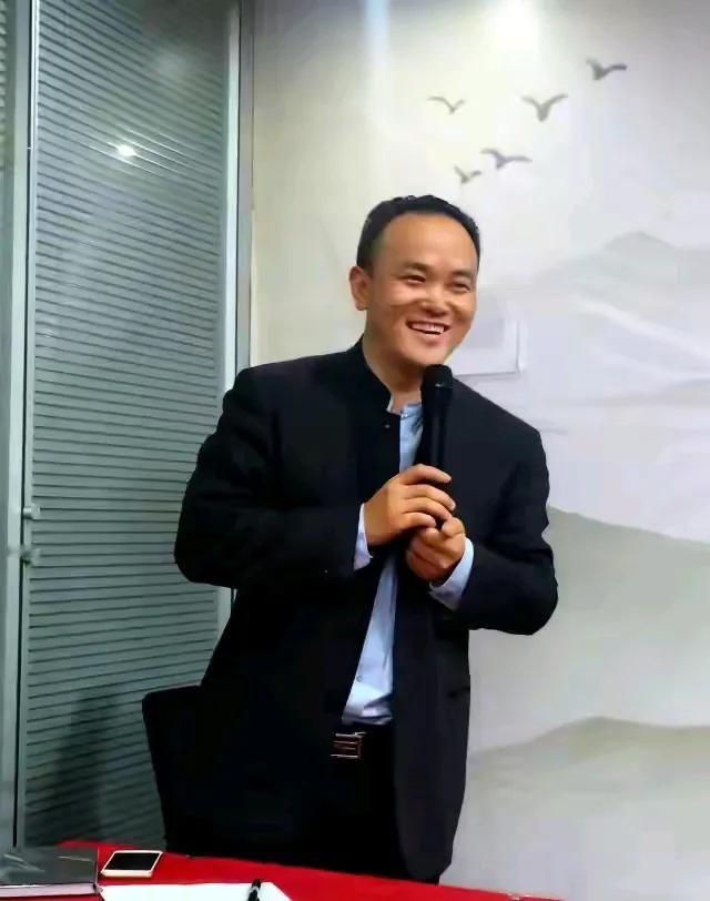 关于“来长沙抓老鼠的湖北人马大勇在全国开出100多家分公司”的评析

近年来，随