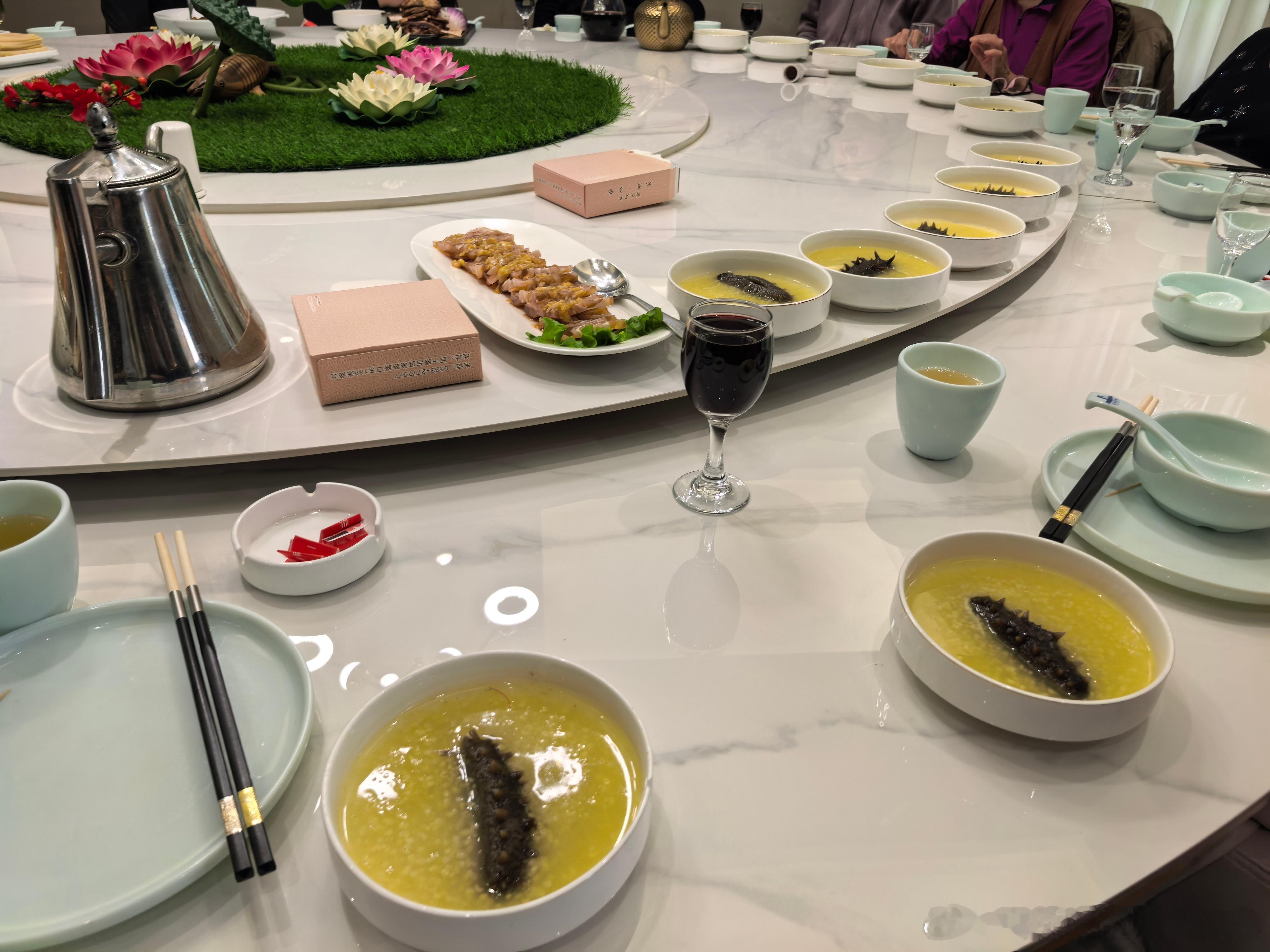 是的，我们这种大个海参都是拿来直接做稀饭吃的 淄博