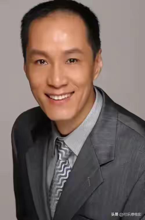 说好丁克又反悔？64岁让高龄妻子拼命生娃的冯远征，和谭咏麟是完全两类人
 
很多
