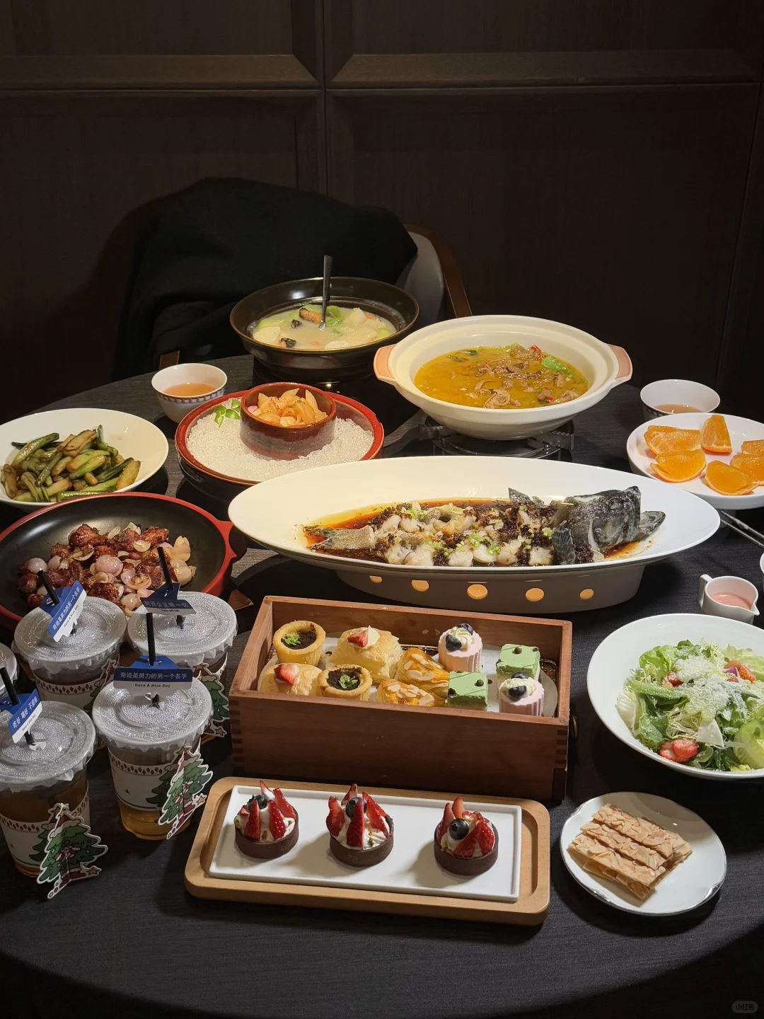 东湖漂亮餐厅！今年年夜饭就决定在这里吃啦！