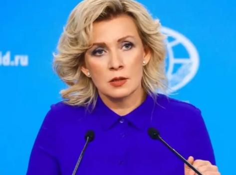 俄罗斯警告中国：如果中国跟俄罗斯一样陷入战争泥潭，那么就只需要做一件事。

如果