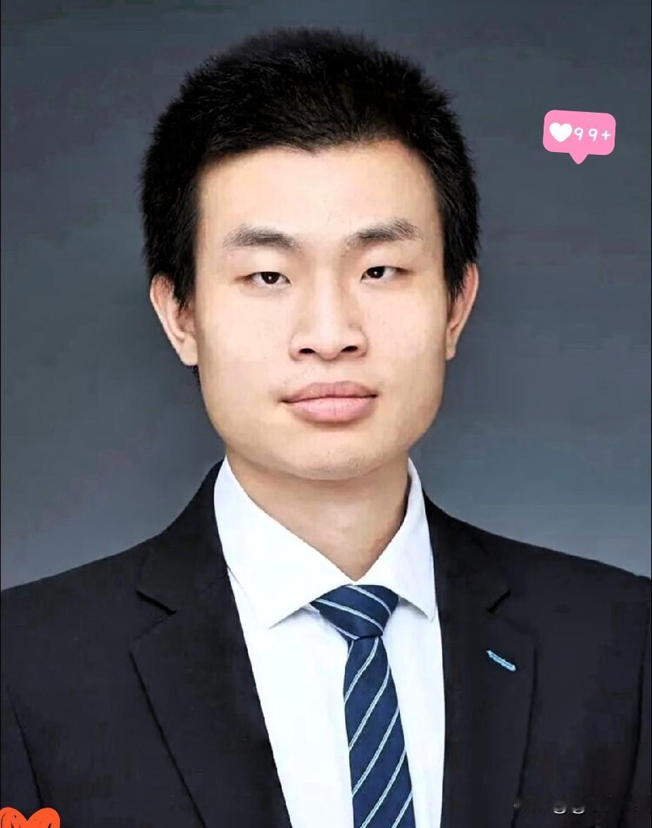 韦神，官宣了！北大数学科学学院正式公布，韦东奕晋升长聘副教授，还同步保留研究员头