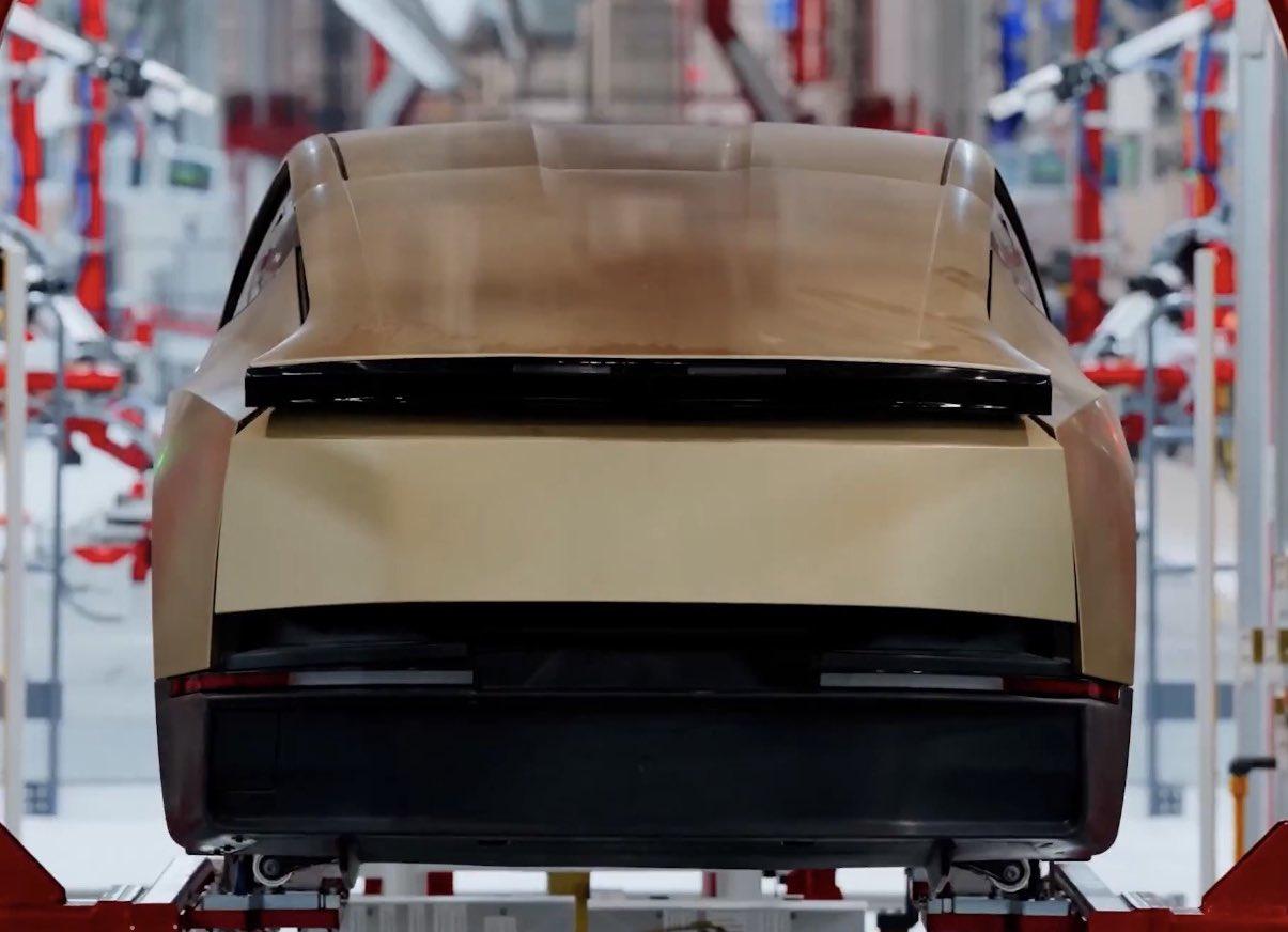 特斯拉的Unboxed制造工艺彻底革新了Cybercab的汽车组装方式。它摒弃了