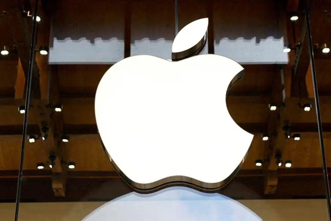 苹果公司和OpenAI之间本就不断升温的紧张关系急剧升级。周五，苹果公司对Ope