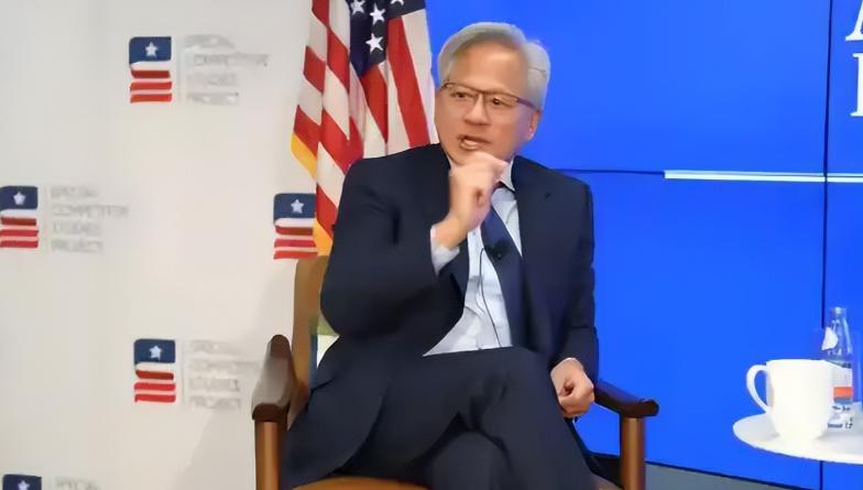美国花式兜售阉割芯片翻车，中国硬气拒接霸权套路[太阳]

在全球AI算力竞争白热
