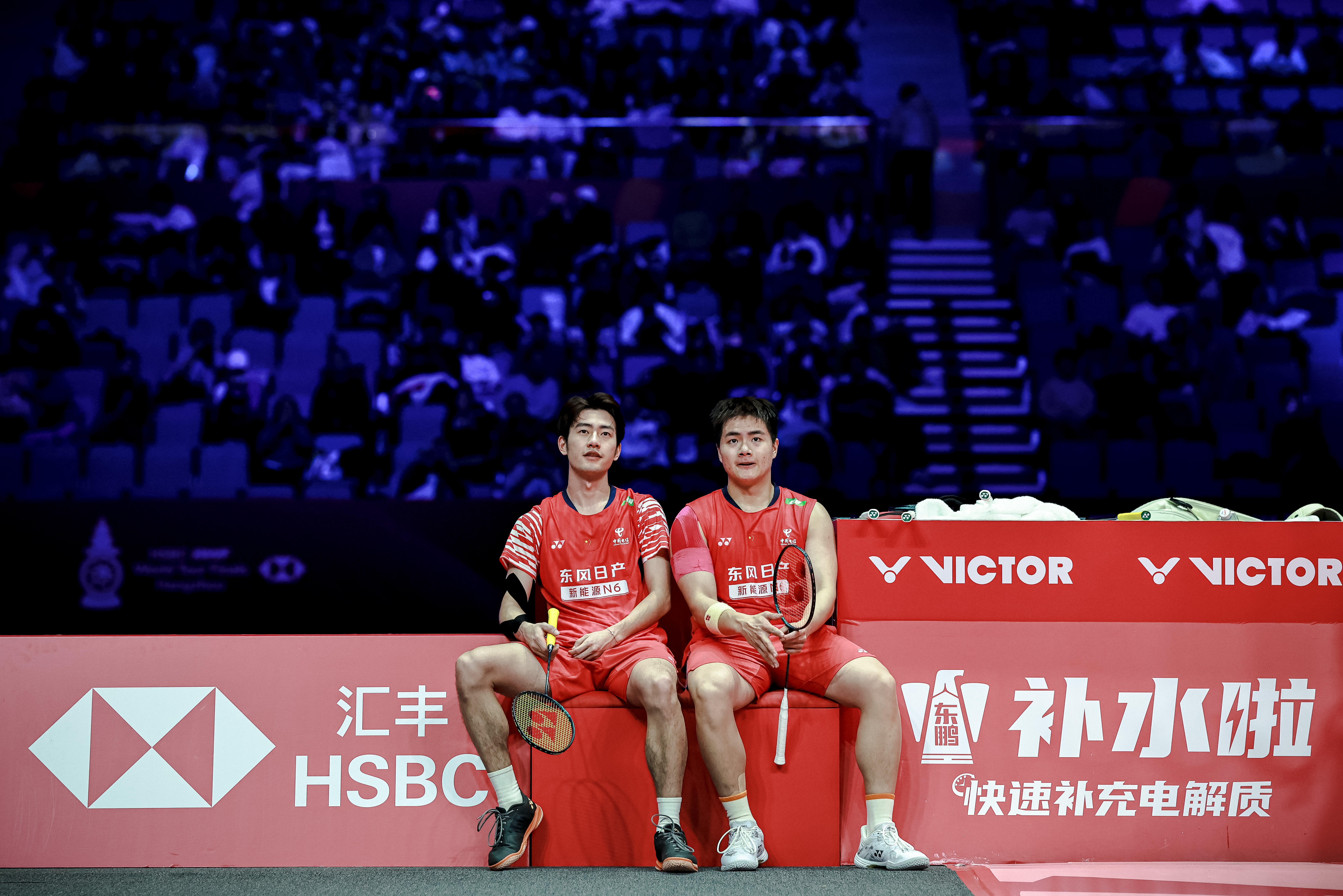 国羽男双头牌组合梁伟铿/王昶，2026年第一场比赛，马来西亚公开赛又一轮游了！苦