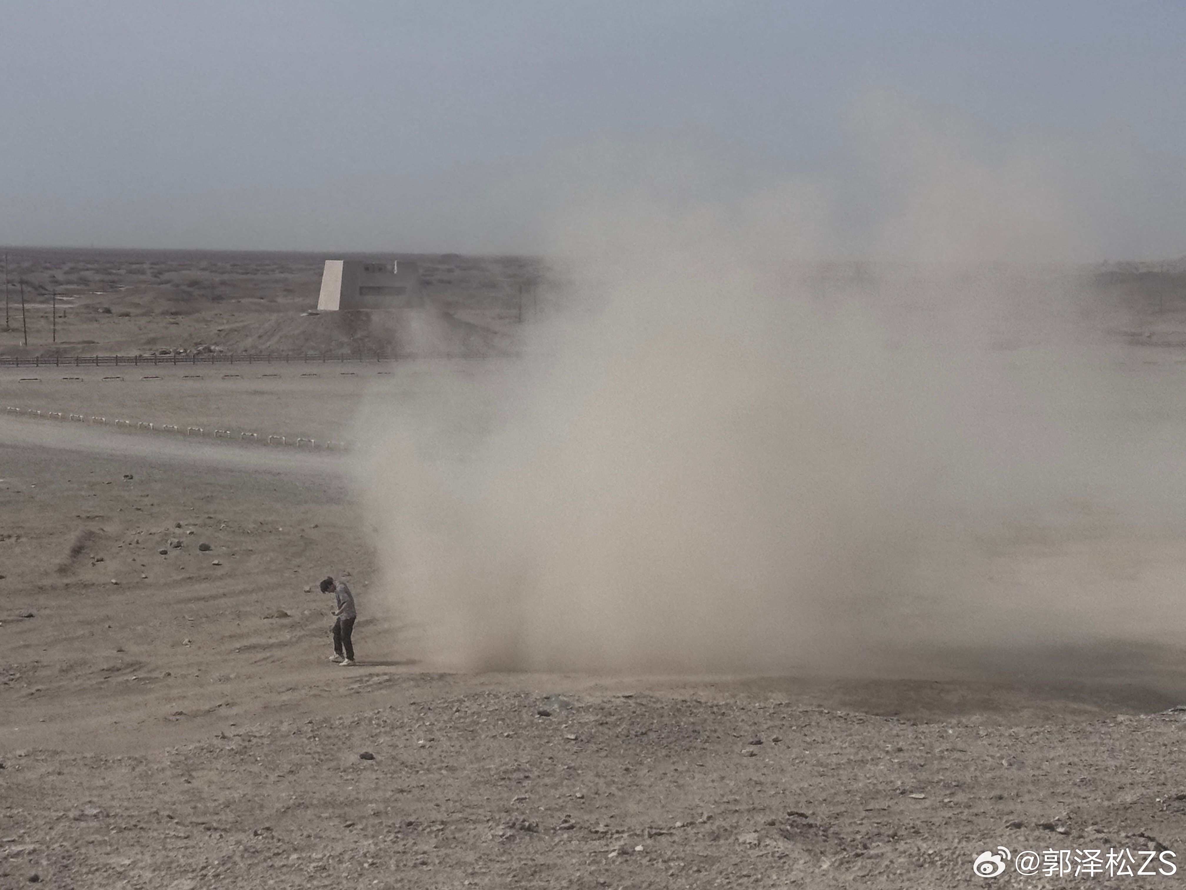 今天竞品车就问猛不猛？土太大了，心疼摄像兄弟3秒 酒泉·无界
