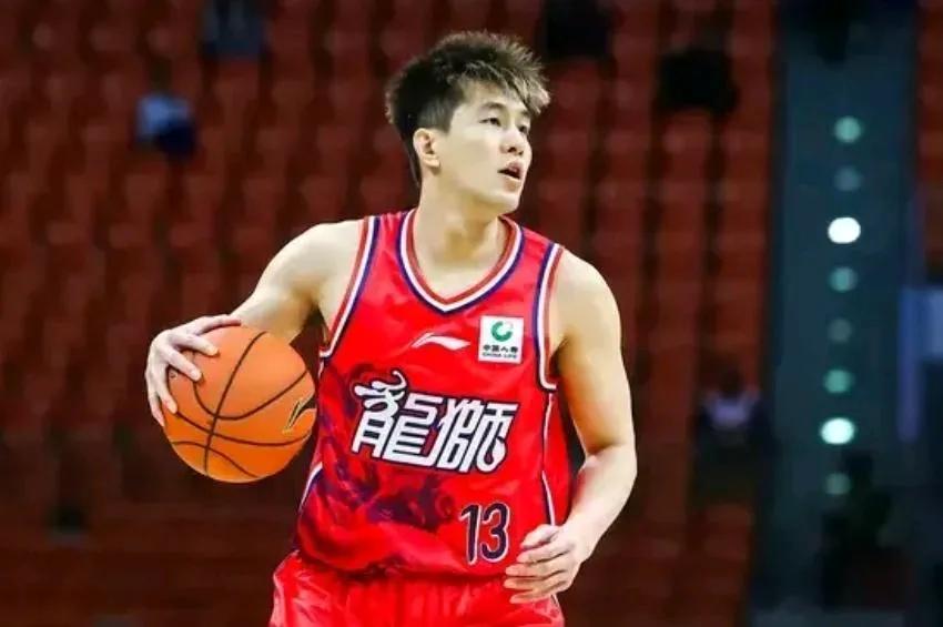 艾伦，尚能饭否？

后姚明易建联时代中国篮坛最大牌球员郭艾伦 ，明确被广州龙狮告