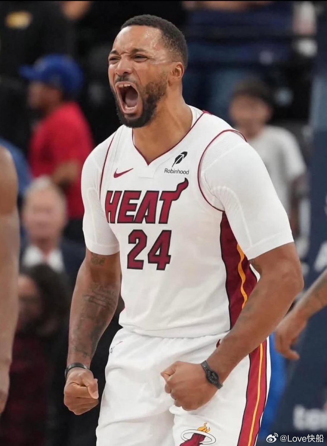 诺曼·鲍威尔的核磁共振结果显示，他的右侧腹股沟一级拉伤。他将进入每周观察状态！鲍