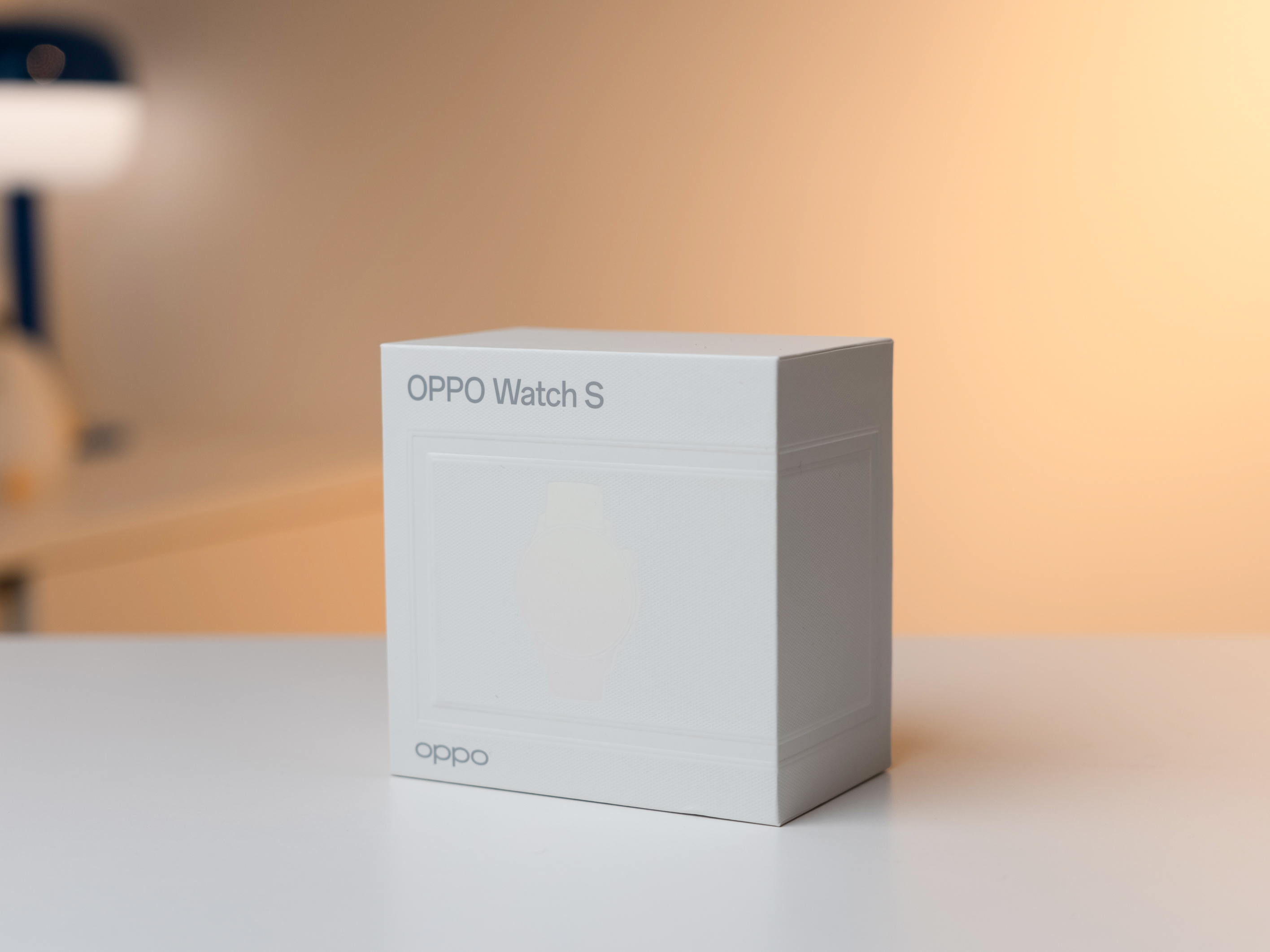 最近体验了一段时间的OPPO Watch S智能手表，它给我的最大惊喜，就是那种