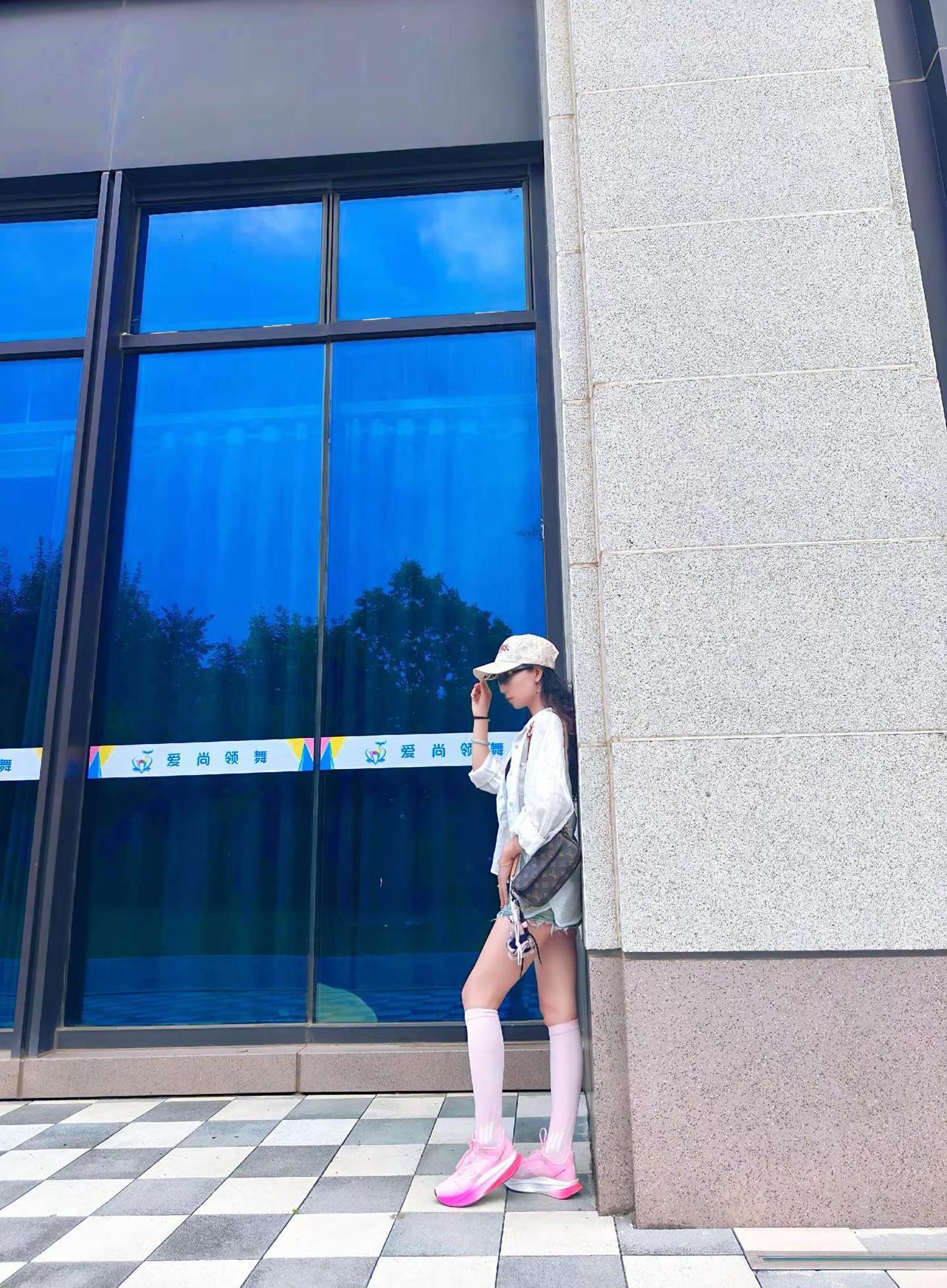 中年叛逆期到了😄😄。