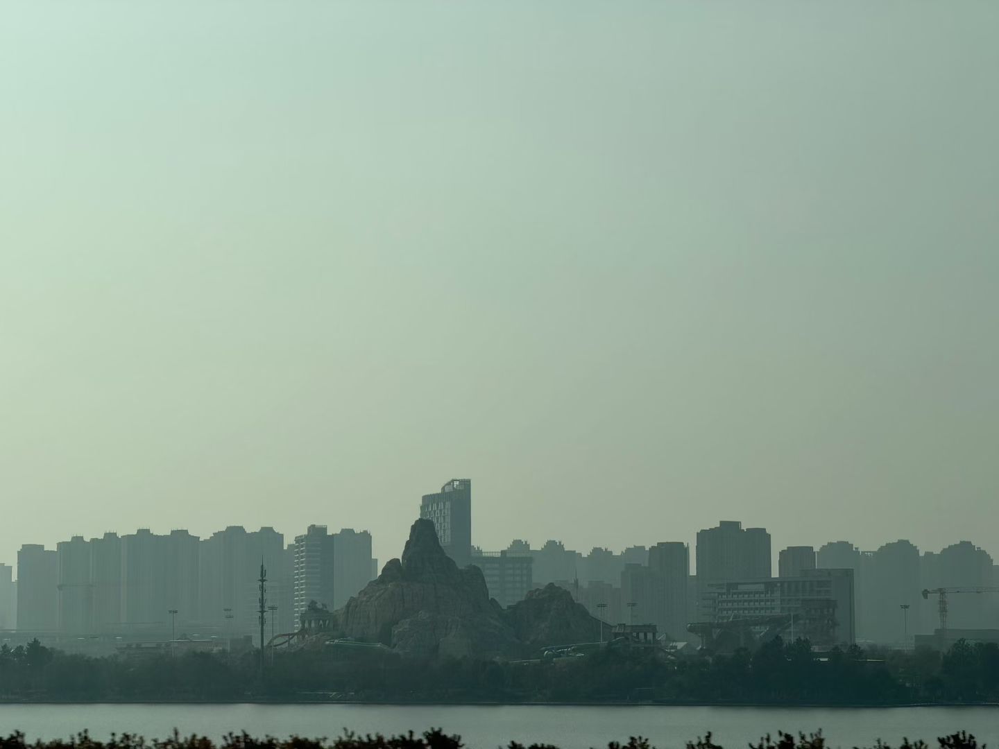 南昌挺豪华的。 