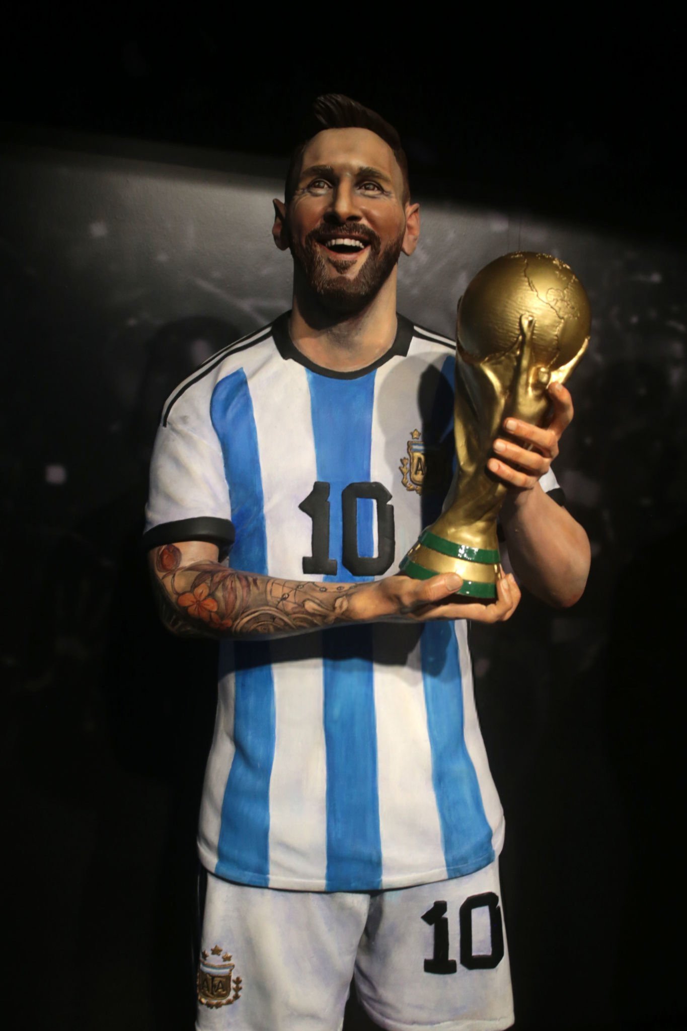 【G.O.A.T🐐】位于巴拉圭的南美足联总部陈列室🏆#梅西[超话]##梅西退