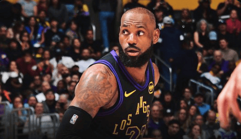 NBA那点事勒布朗-詹姆斯在湖人以128-121战胜灰熊的比赛中出战36分钟，1