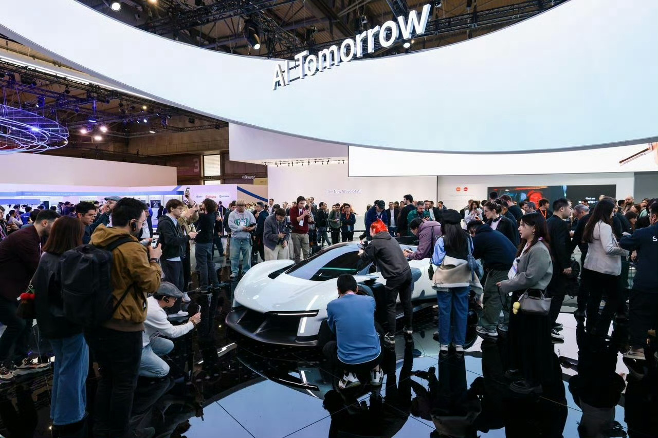 AI成中国科技全球新名片这两天一直在刷 MWC 的直播和短视频，说真的，隔着屏幕