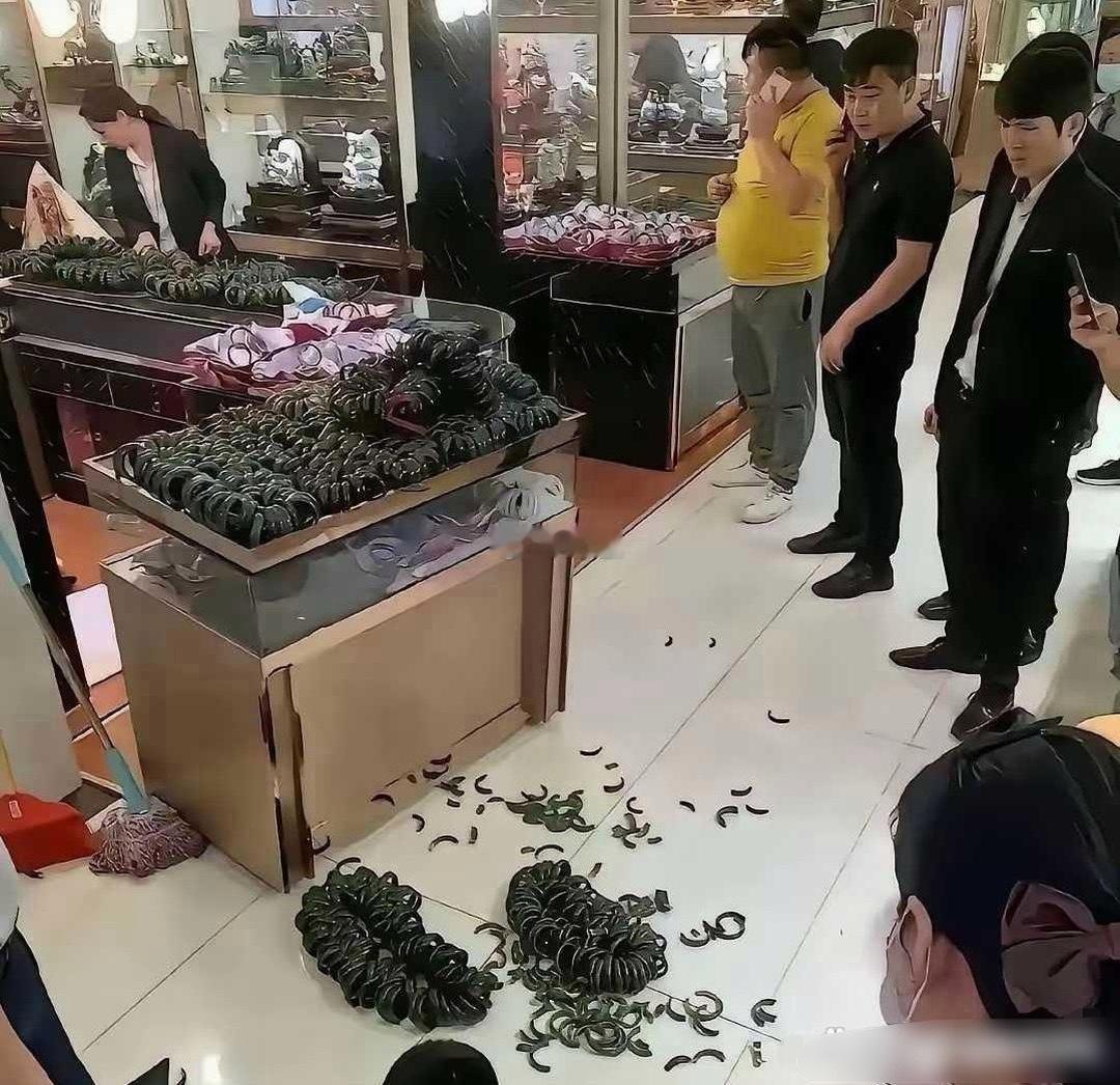 天呐，赔不起了啊，这该如何是好啊🙀