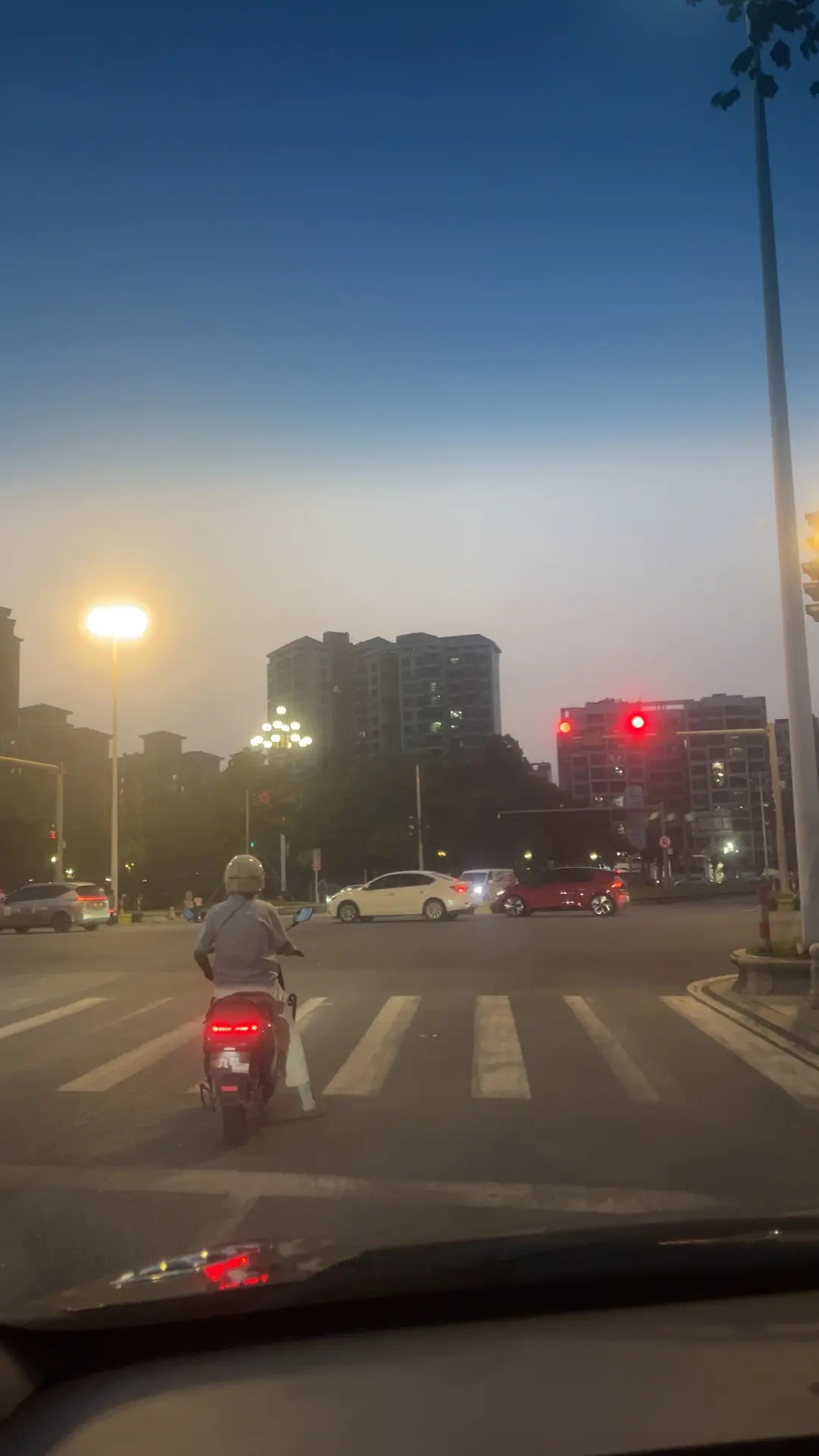 红绿灯下的街头 交通信号灯下的生活