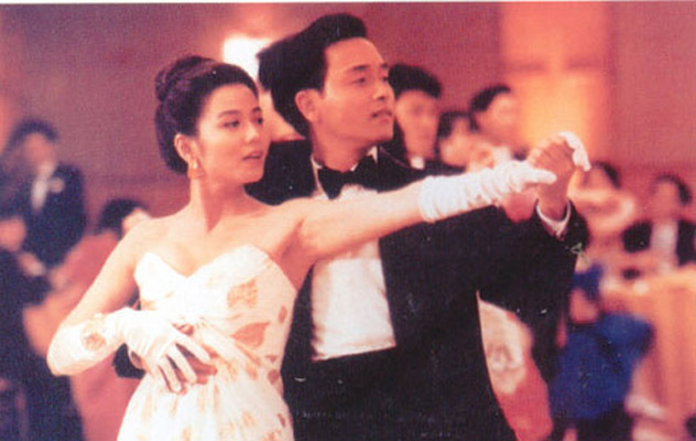 35年前的今天，吴宇森导演，周润发、张国荣、钟楚红主演的《纵横四海》在香港上映又