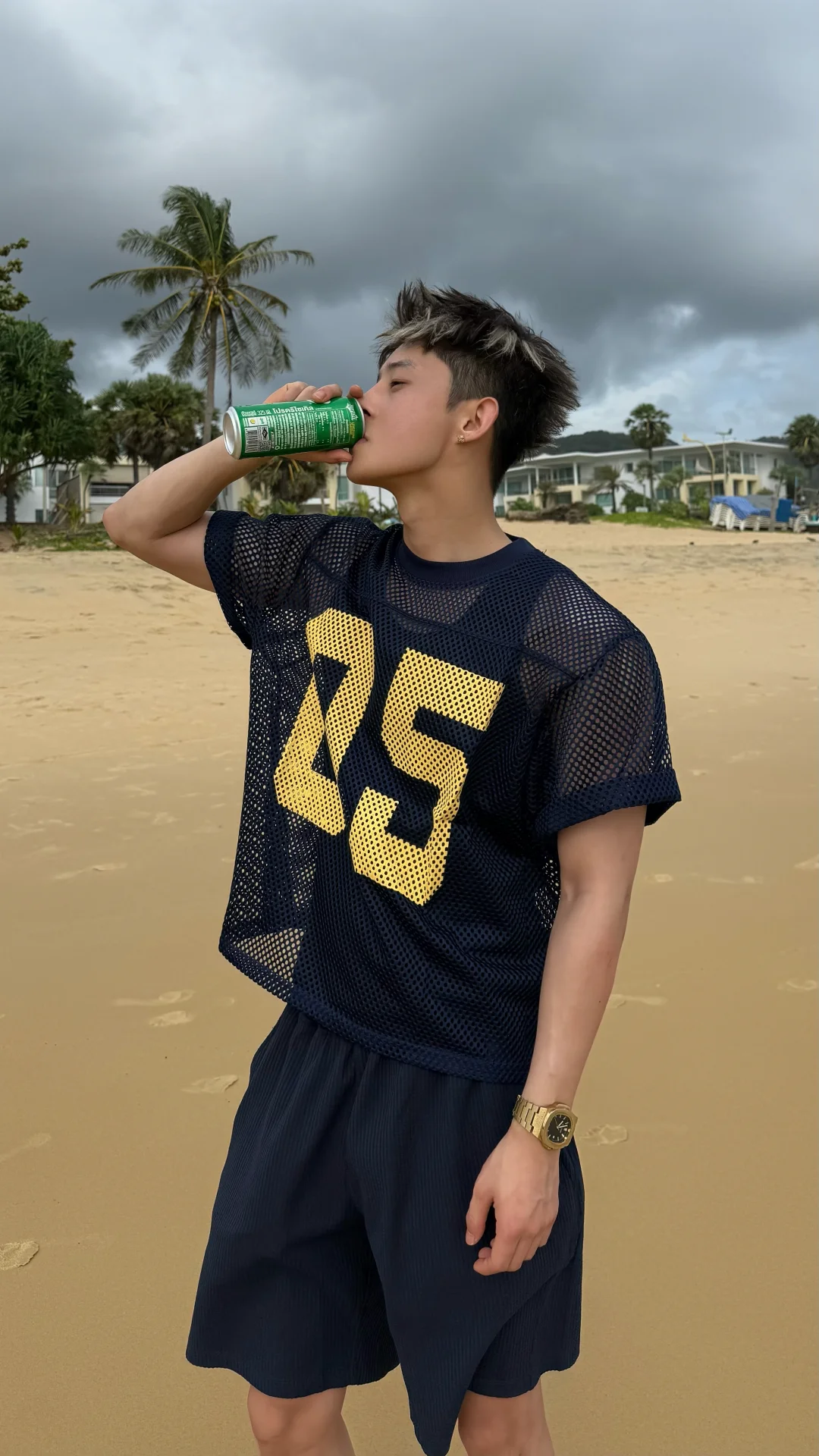 夏季你必须得有一件网眼t