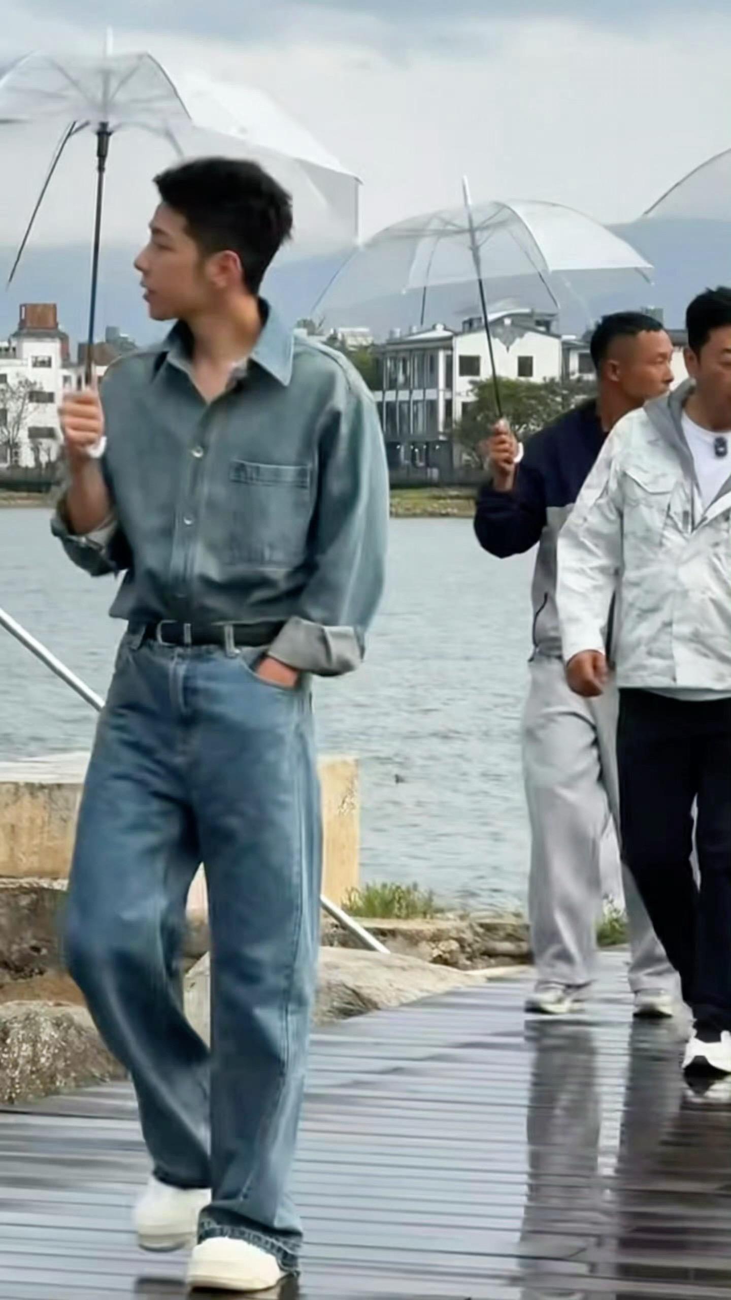 帅的太有型了石头！！！！！！！！！！！！！！！！！