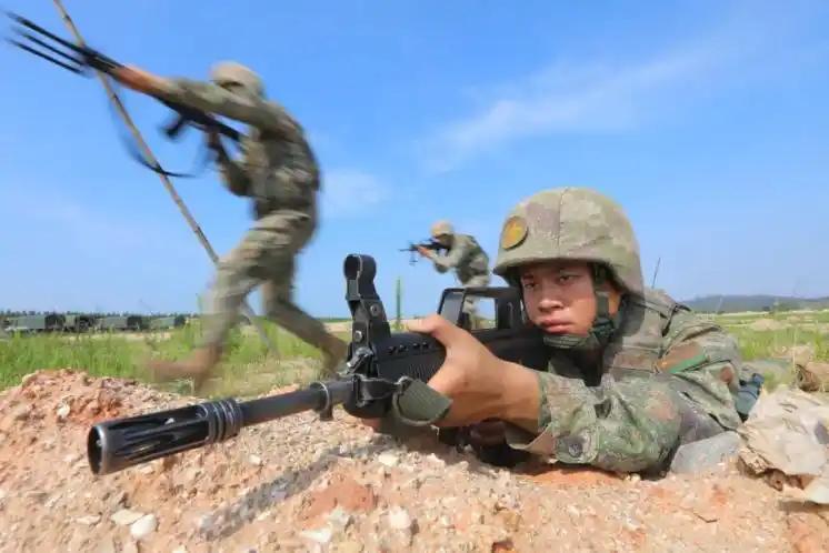 2020年，在喀喇昆仑边境冲突中，肖思远挺身而出、英勇殉国，用生命捍卫祖国领土主