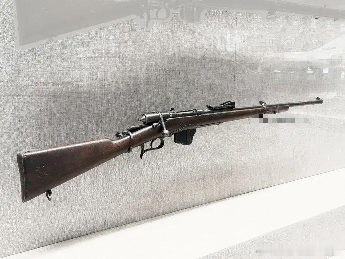 【胶东“神枪手”任常伦，300米外击毙日军指挥官，牺牲时年仅23岁 】1944年