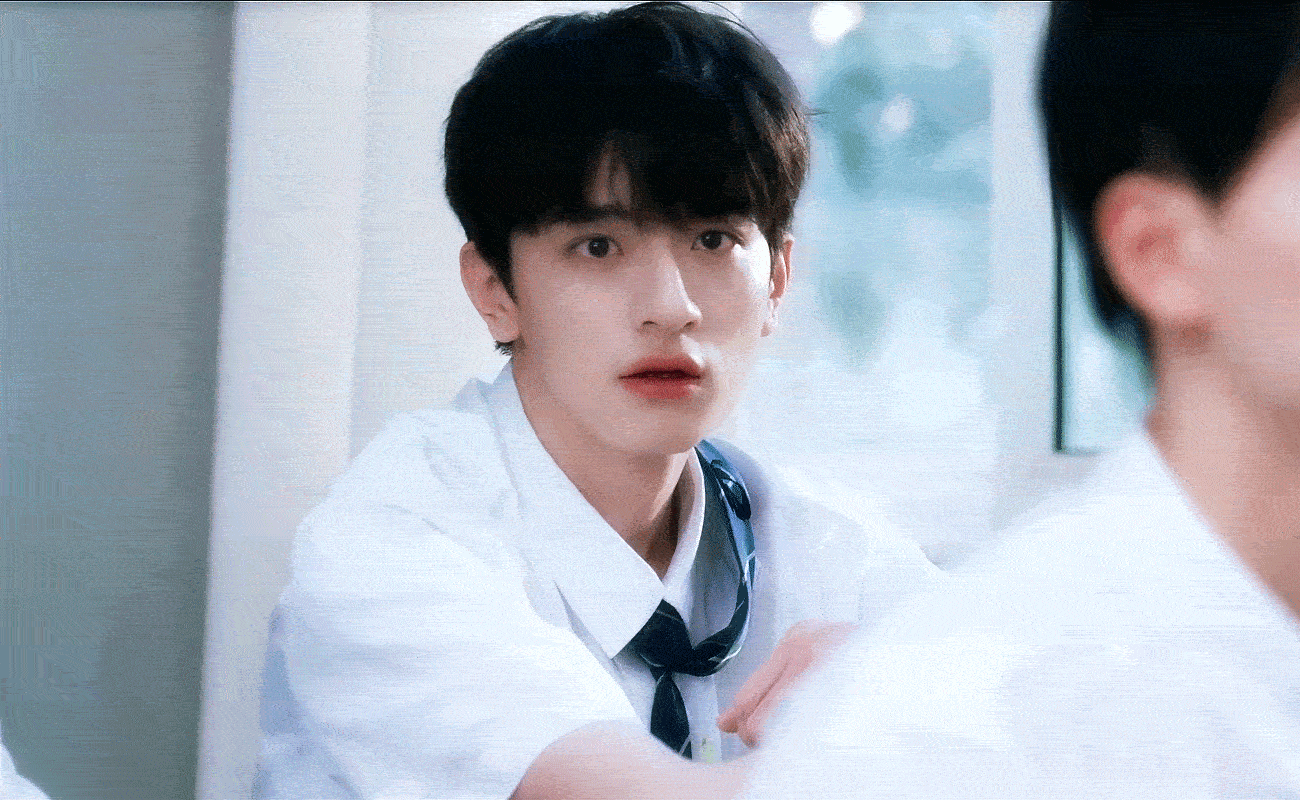 🍉现偶《折月亮》改编自竹已同名小说主演：林一、卢昱晓导演：张博昱《月光变奏曲》