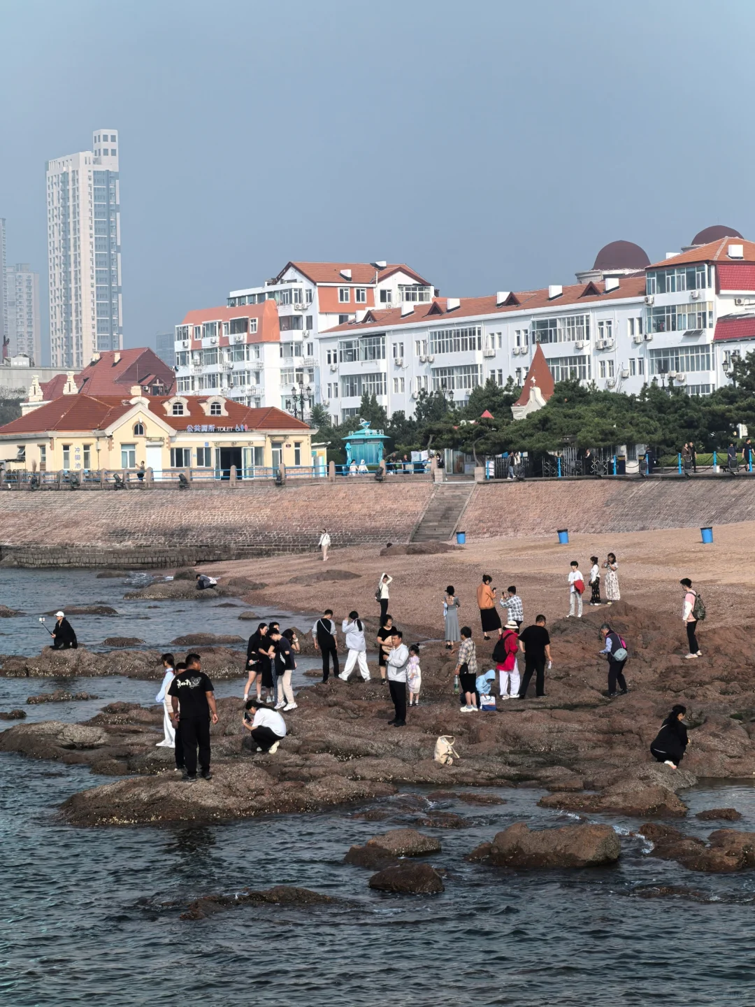 9.26青岛街头实况 雾蒙蒙的