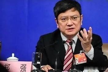 浙大教授”郑强，曾再次抛出惊人言论！他曾说：“中国是人口大国、劳动力大国，人工智