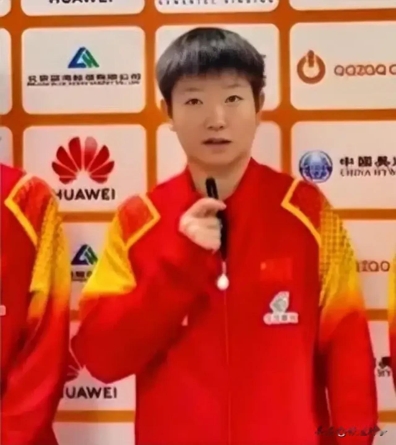 太意外了！国乒女团在决赛中 1:3 不敌日本女团。赛后，孙颖莎接受了采访。她说了
