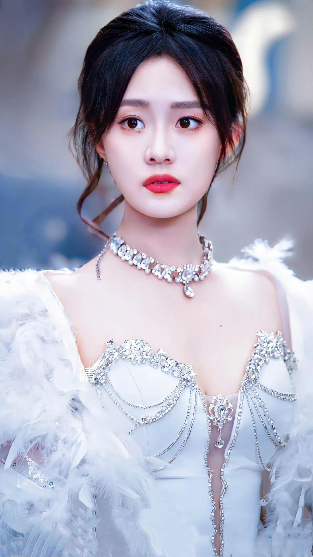 短剧女演员在颜值赛道堪比内娱小花短剧圈美女浓度超标了！软萌甜妹甜到齁，御姐拽到炸