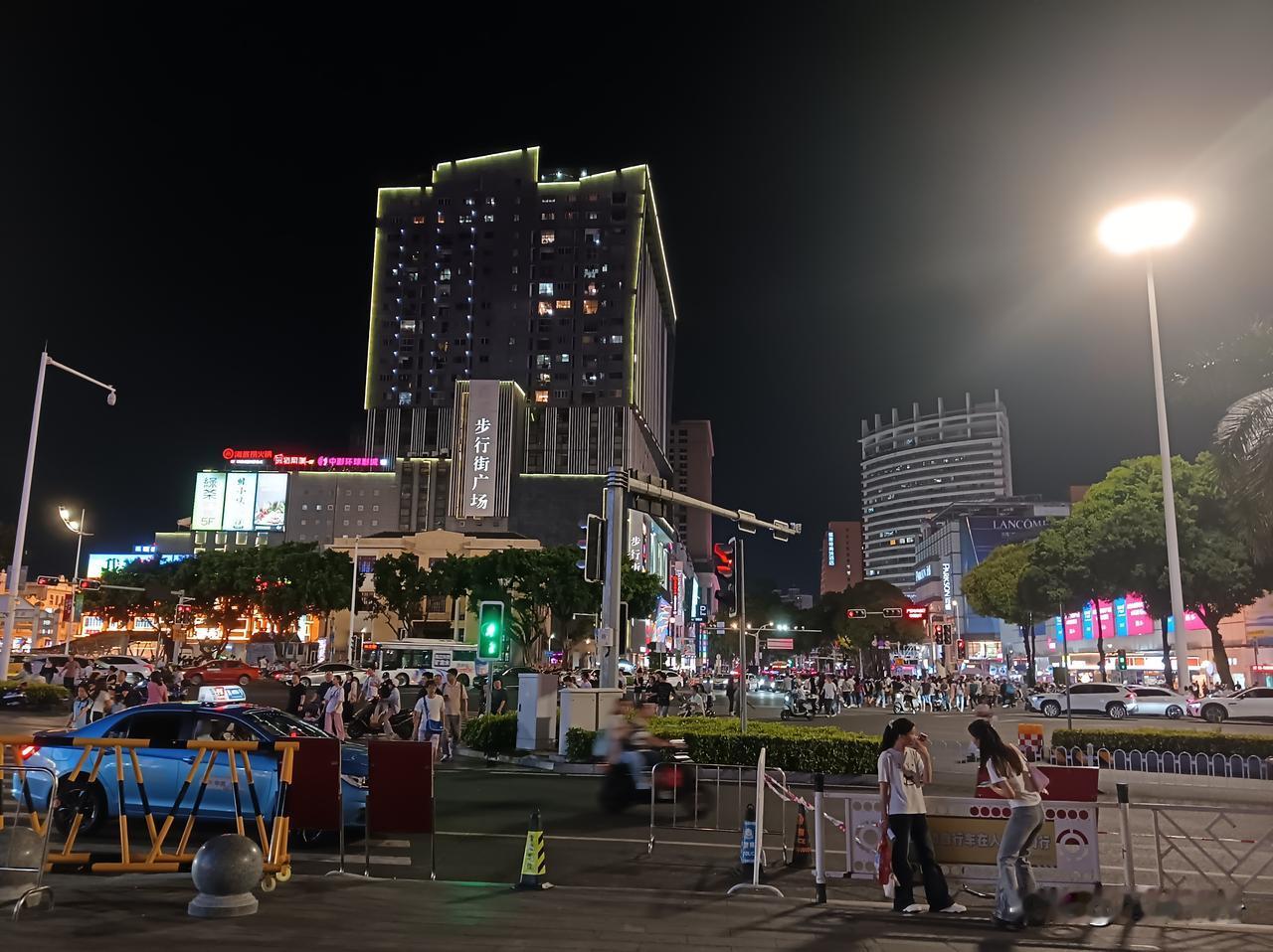 原来一场演唱会可以带动那么高的消费，难怪这两年来广西那么热衷于举办演唱会！蔡依林