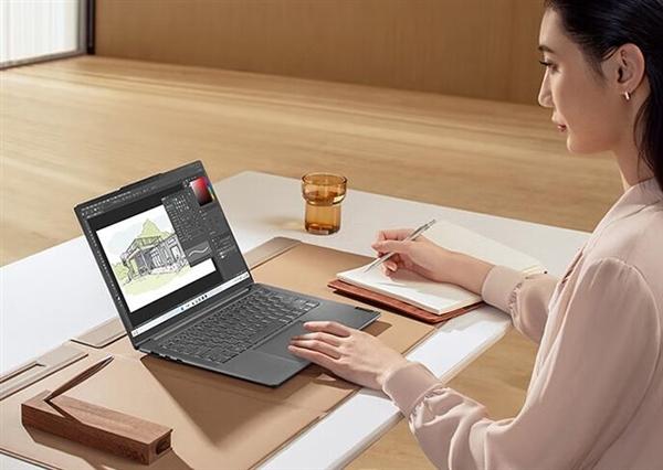 联想YOGA Pro 14s轻盈版笔记本电脑开启预售，首发价格为5999元。

