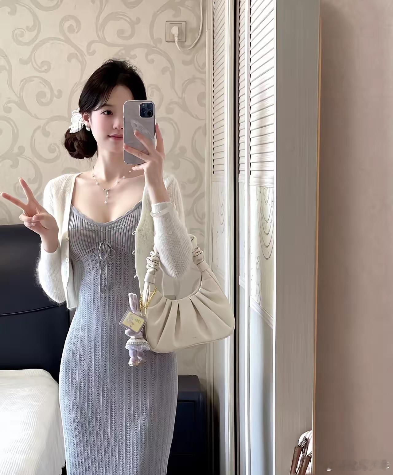 穿这身出门赴约大家觉得怎么样呀？ 