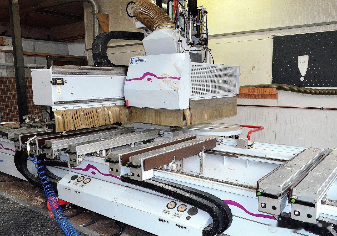 金山办公加速布局制造业，金山办公如何发力B端？据中国消费者报的报道，近日，金山办